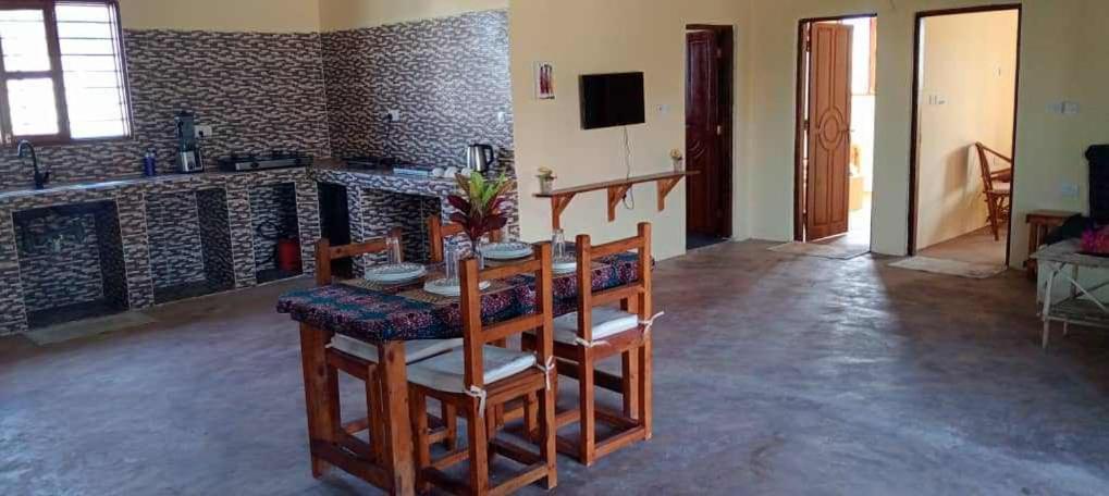 Готель Africa Dream Bungalow Kiwengwa Ківенґва Екстер'єр фото
