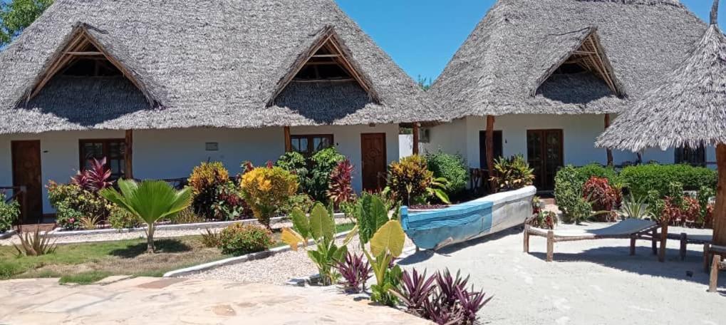 Готель Africa Dream Bungalow Kiwengwa Ківенґва Екстер'єр фото