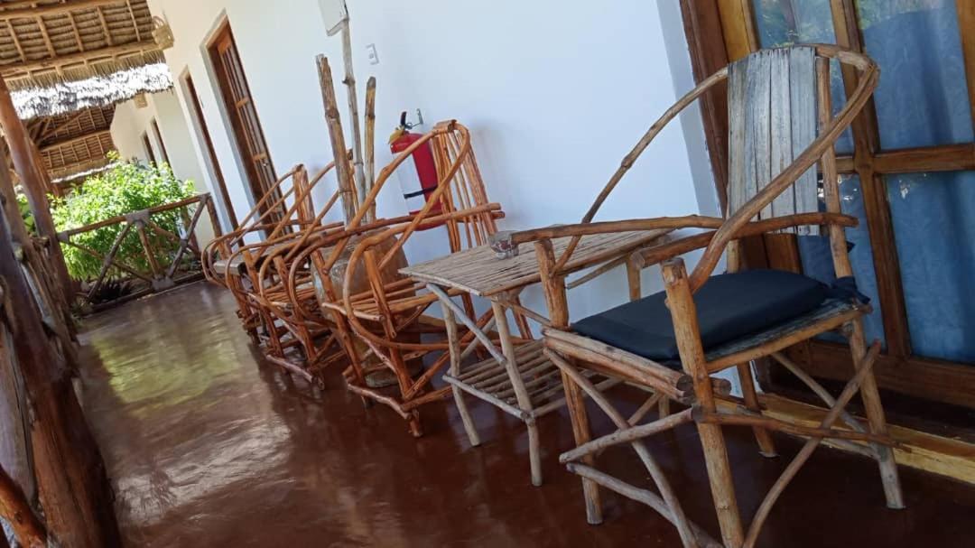 Готель Africa Dream Bungalow Kiwengwa Ківенґва Екстер'єр фото