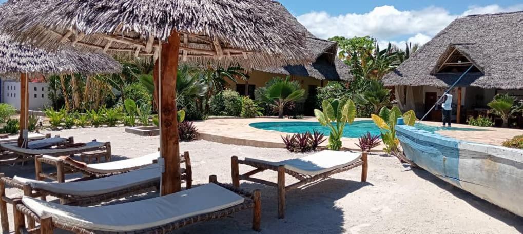 Готель Africa Dream Bungalow Kiwengwa Ківенґва Екстер'єр фото