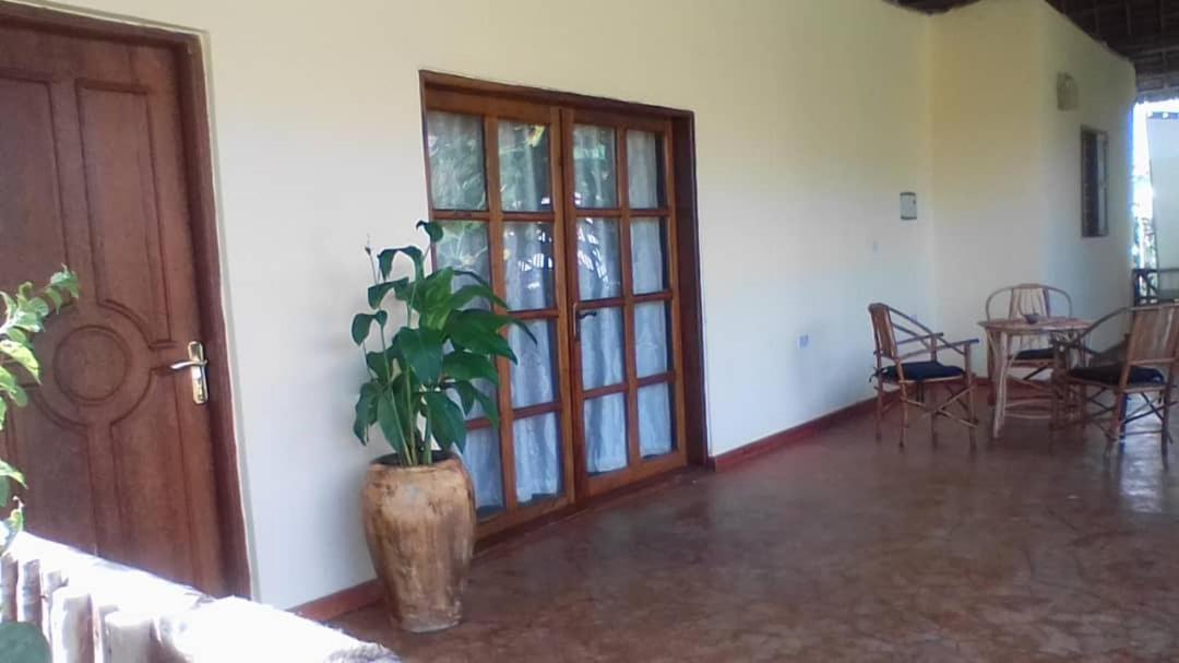 Готель Africa Dream Bungalow Kiwengwa Ківенґва Екстер'єр фото